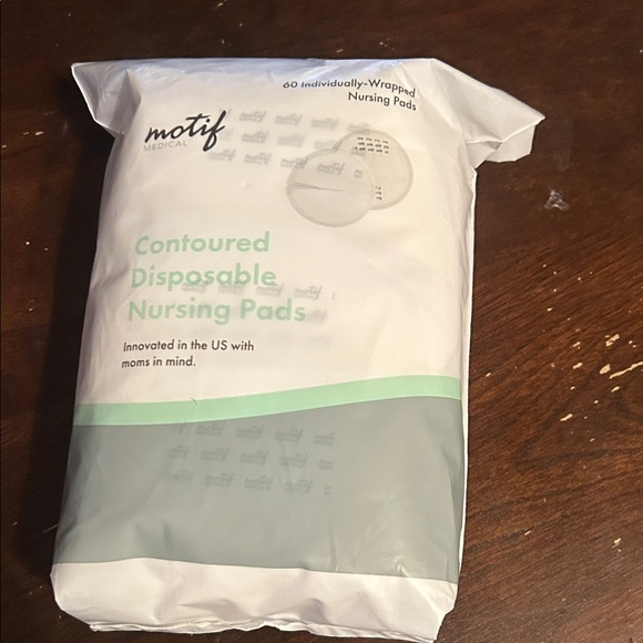Motif Accessories - Motif Medical Nursing Pads Brand New Sealed